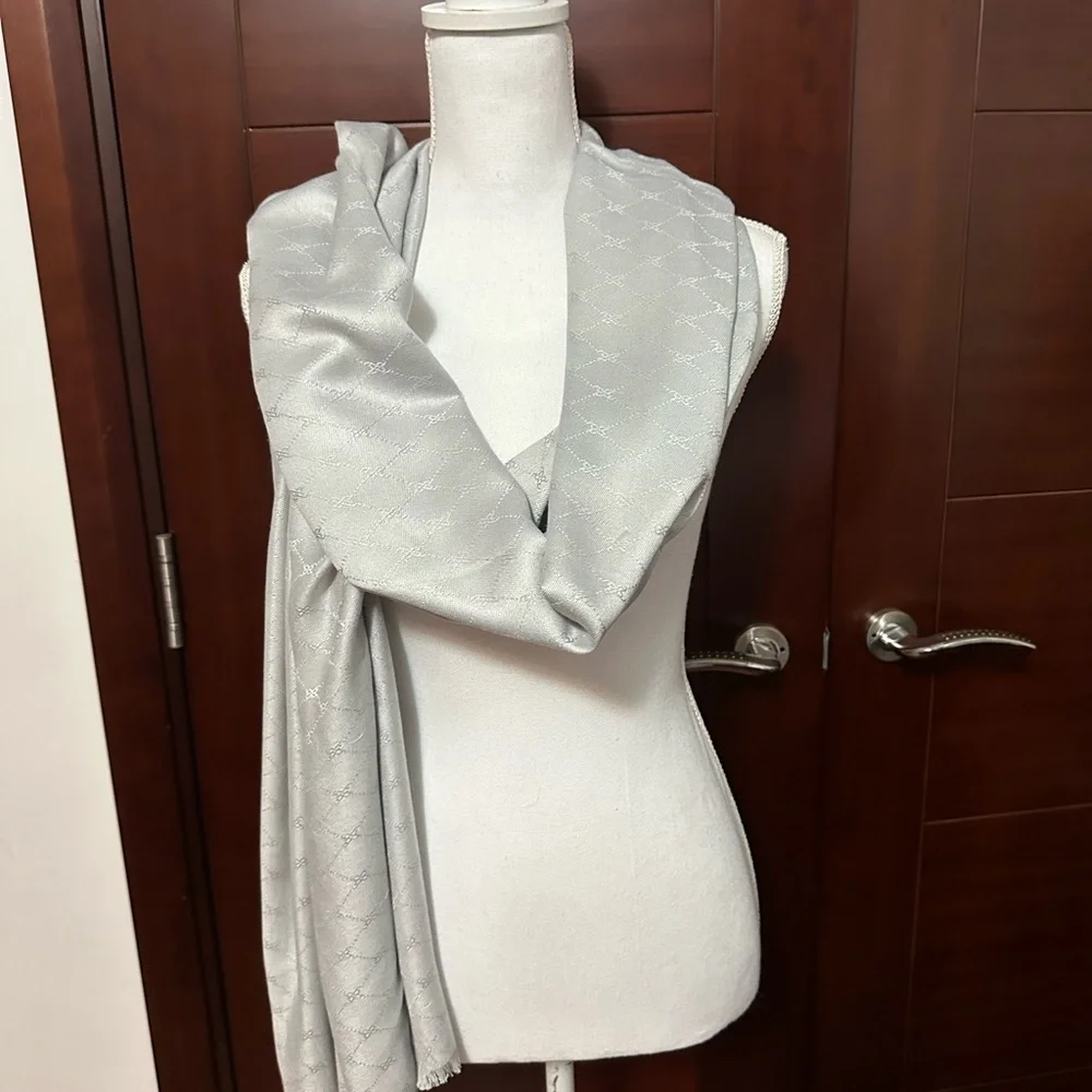 Nine West 100% viscose scarf nwt